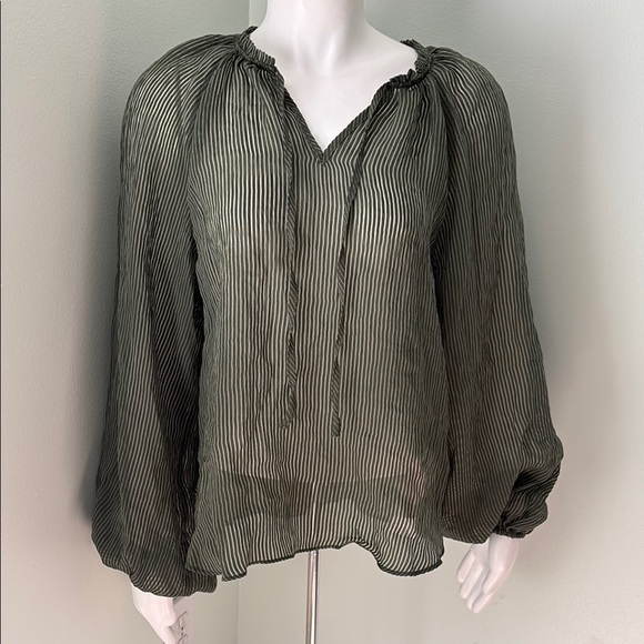 MINKPINK Green Women's Top - Picture 2 of 7